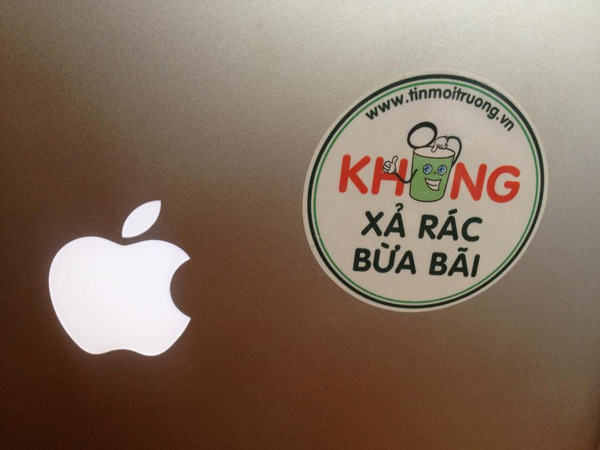 10.000[-]sticker[-]“Không[-]xả[-]rác[-]bừa[-]bãi”[-]đã[-]đến[-]với[-]cộng[-]đồng